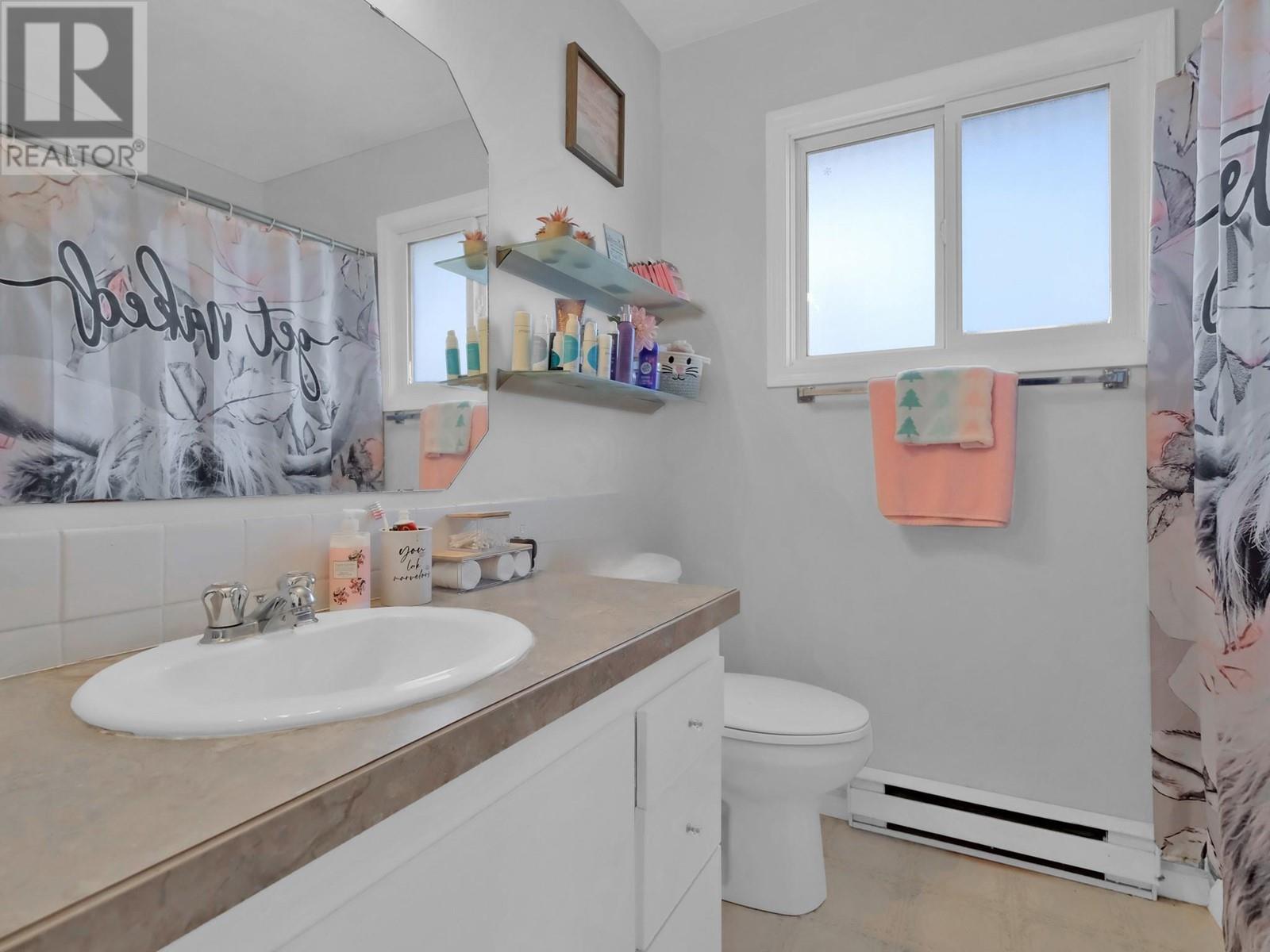 654 Wade Avenue W Unit# #101 & #102, Penticton