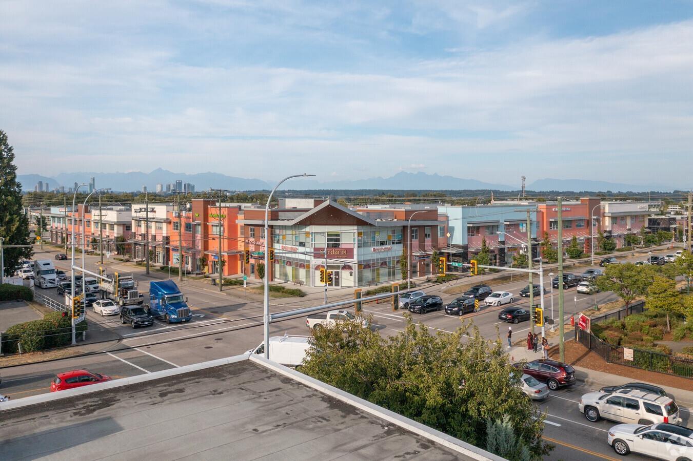 Photo 1 of 103 8028 128 Street, Surrey BC