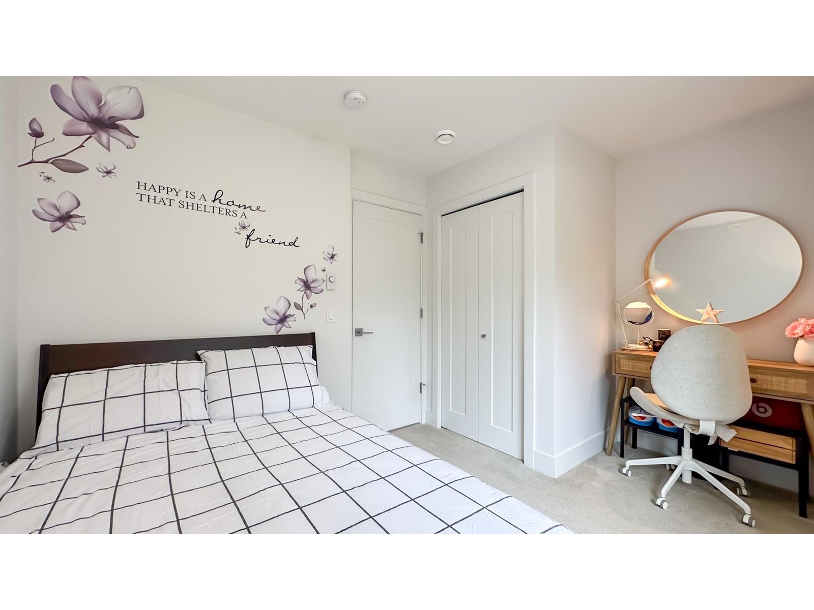 Photo 15 of 13 9718 161 A Street, Surrey BC