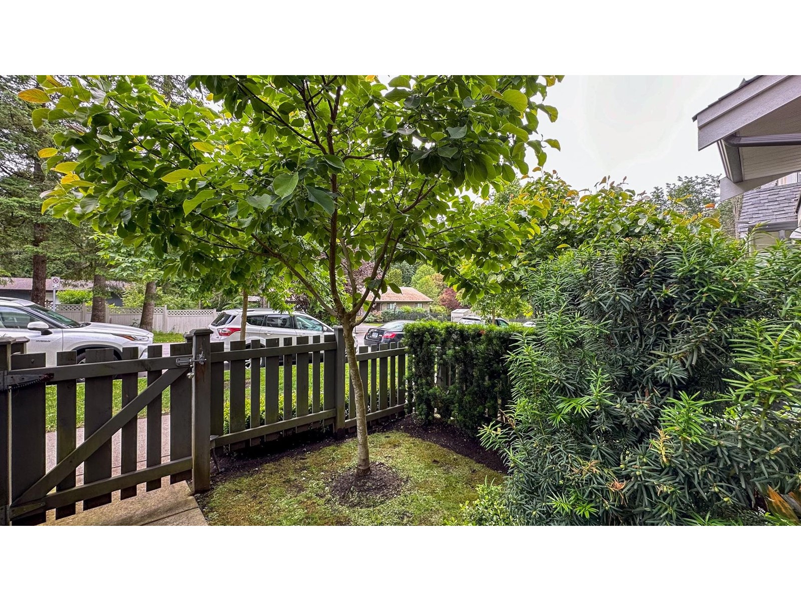 Photo 27 of 13 9718 161 A Street, Surrey BC