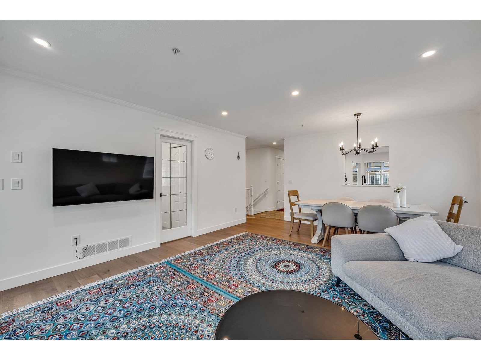Photo 9 of 18 20222 96 Avenue, Langley BC