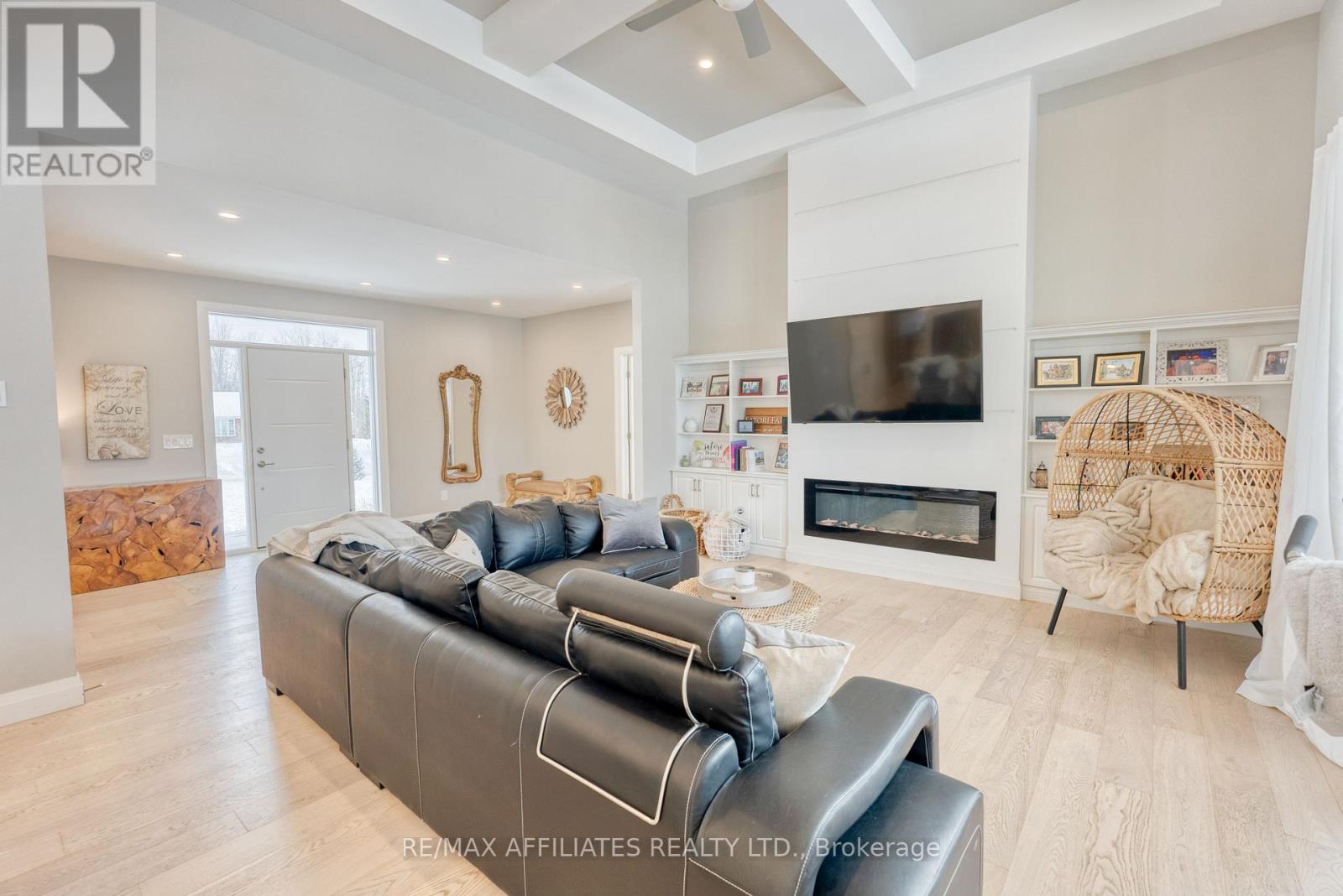 Photo 11 of 23 Tudor Circle, Rideau Lakes ON