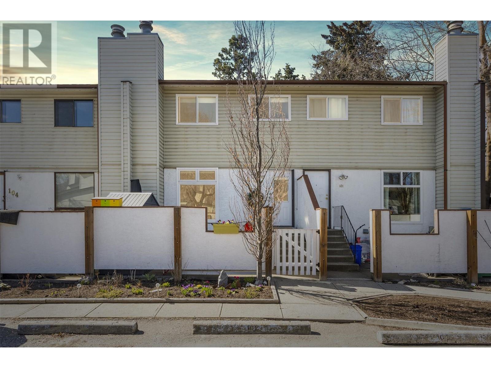 2100 43 Avenue Unit# 102, Vernon