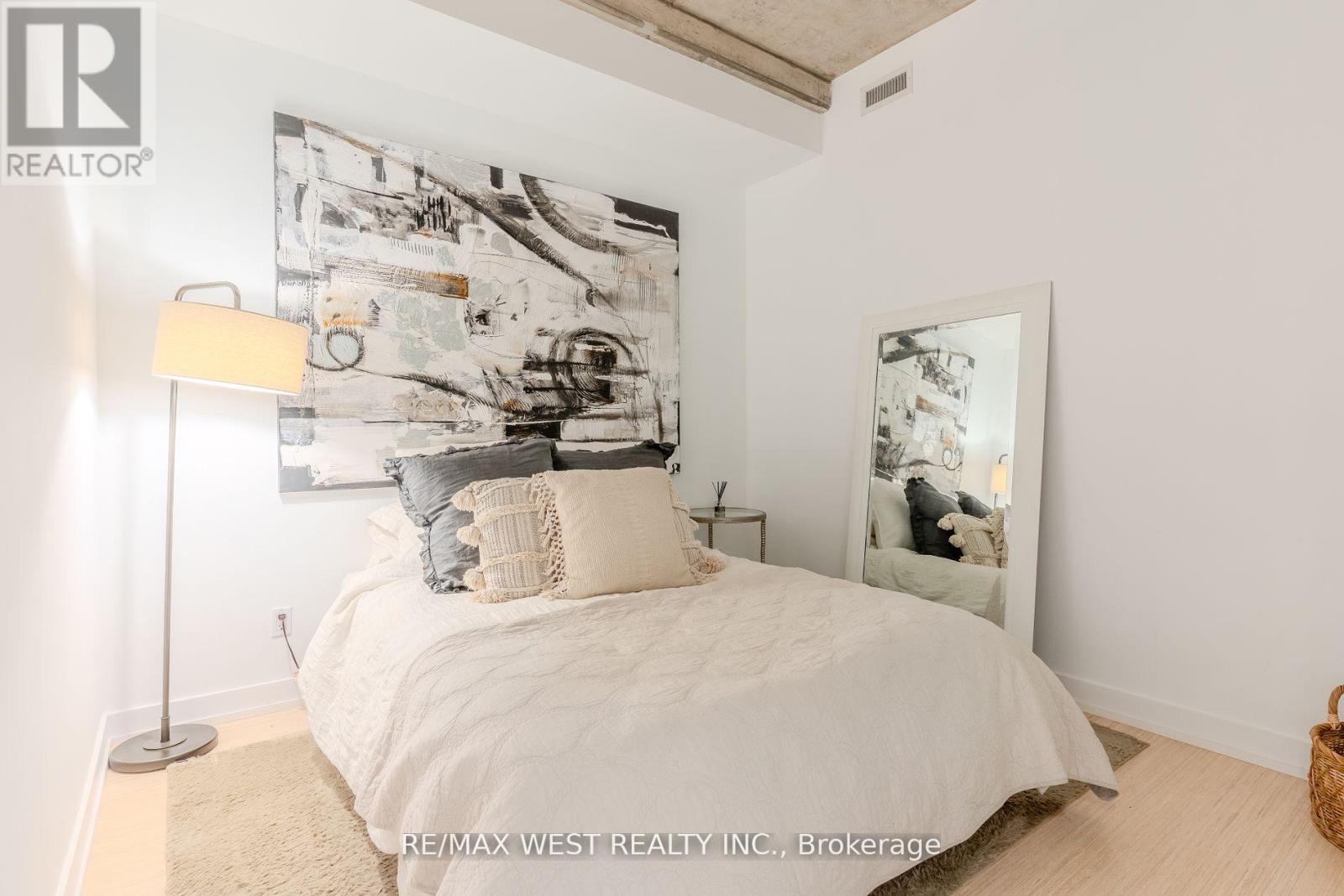 Photo 14 of 212 66 Portland Street, Toronto ON