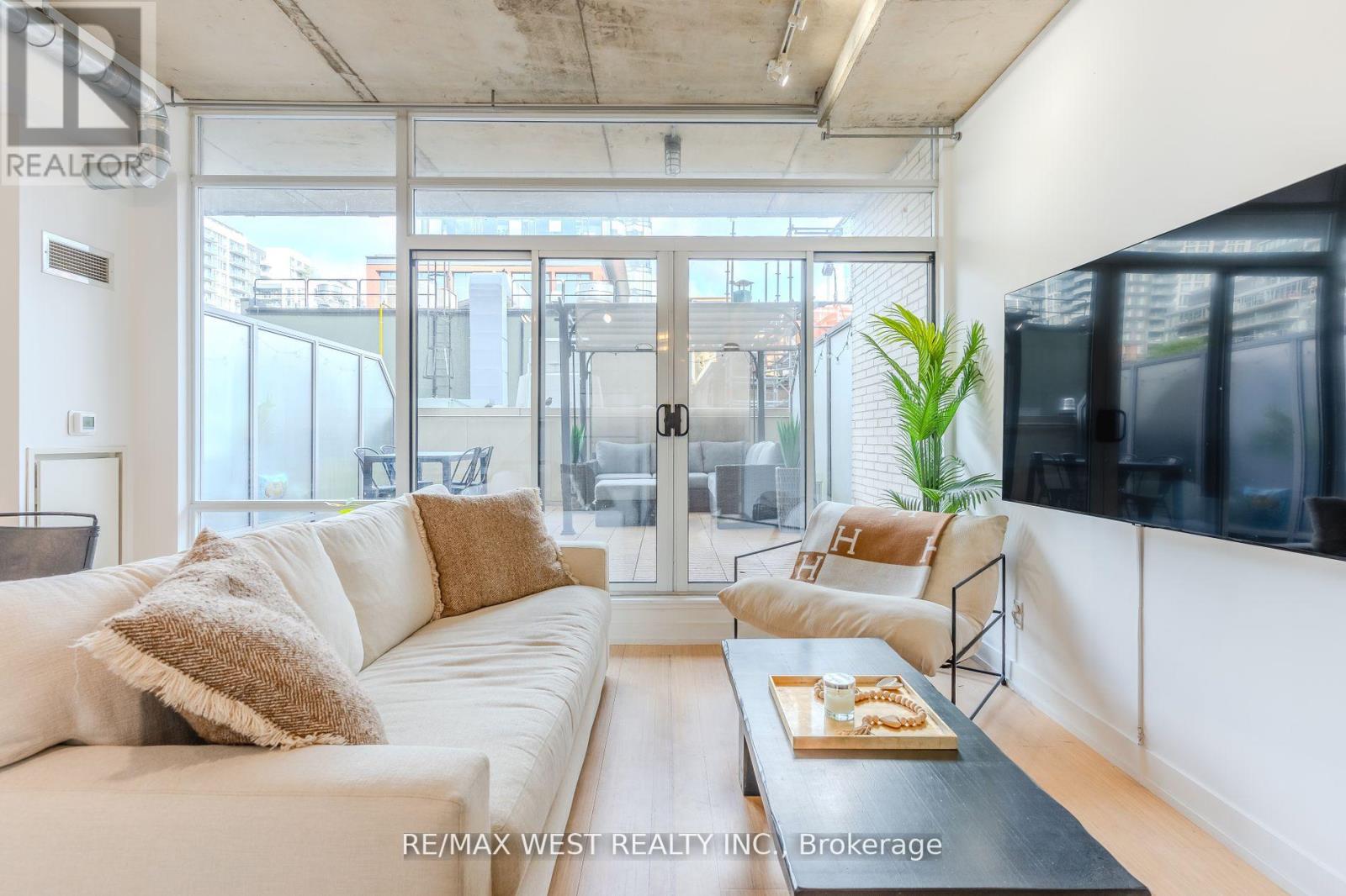 Photo 6 of 212 66 Portland Street, Toronto ON