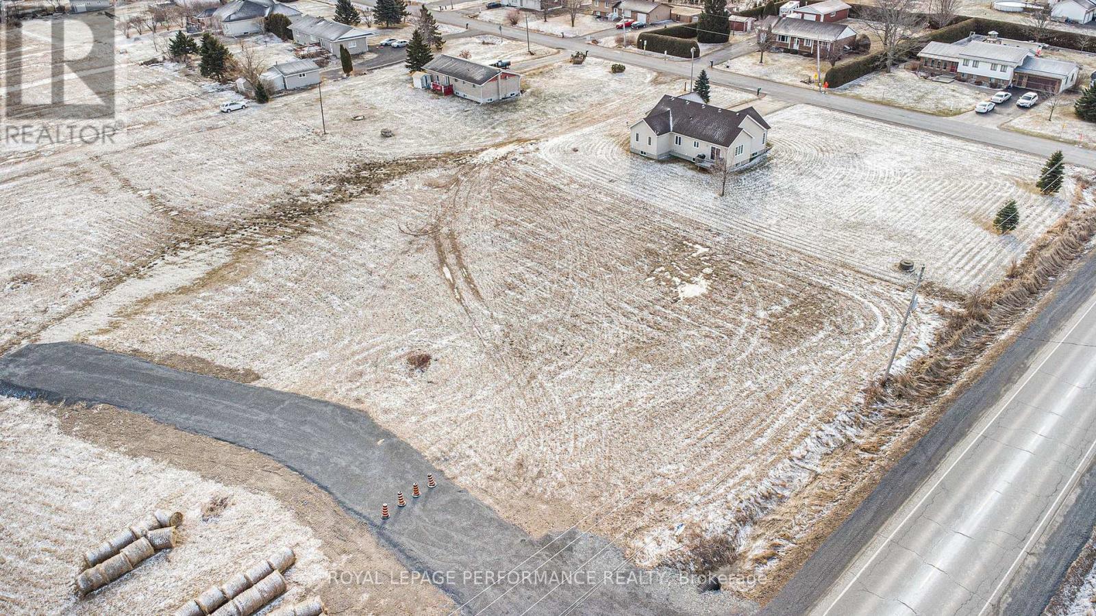 Photo 7 of 775 Limoges Road, The Nation ON