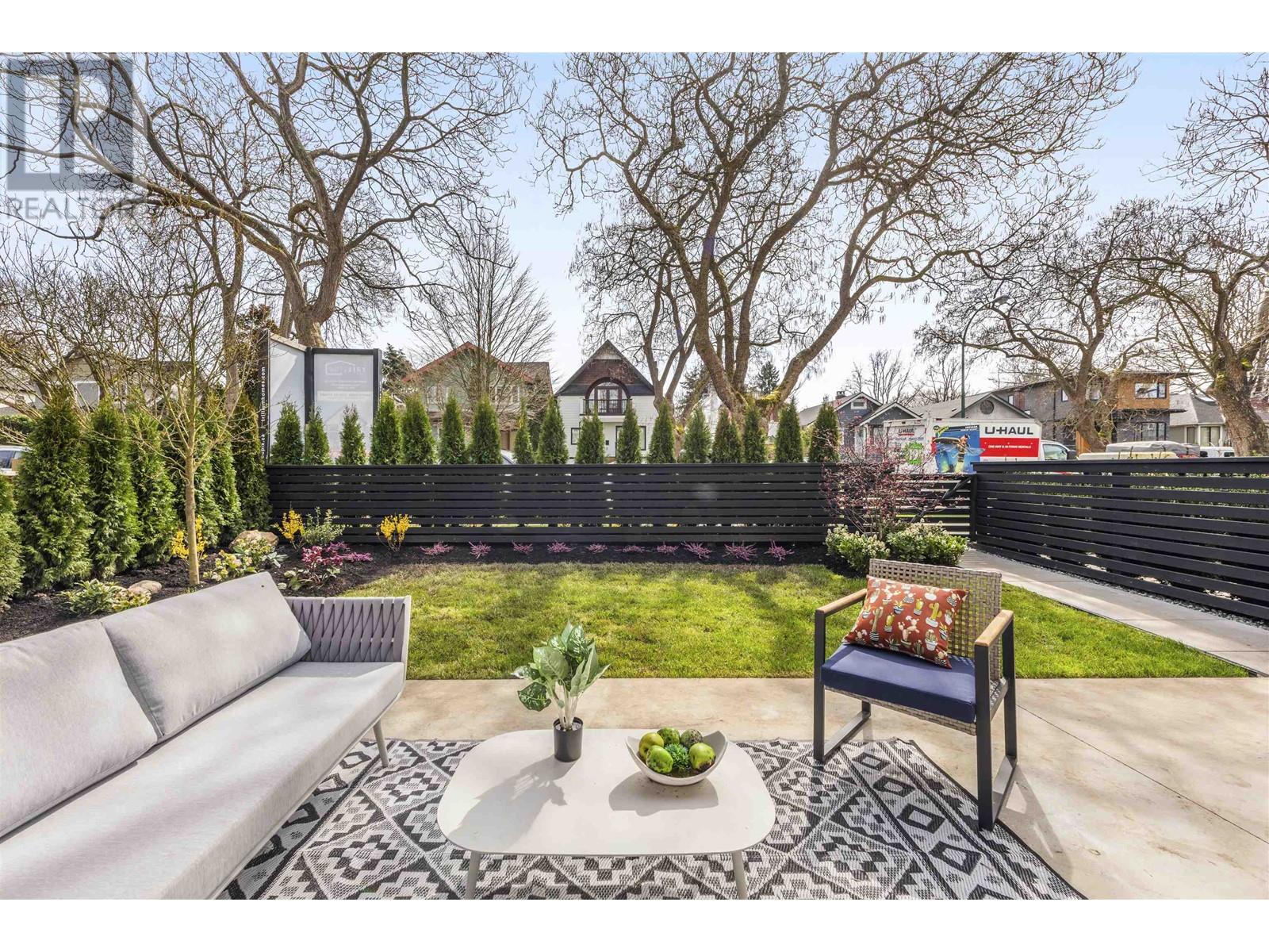 1 3151 W 10TH AVENUE, Vancouver
