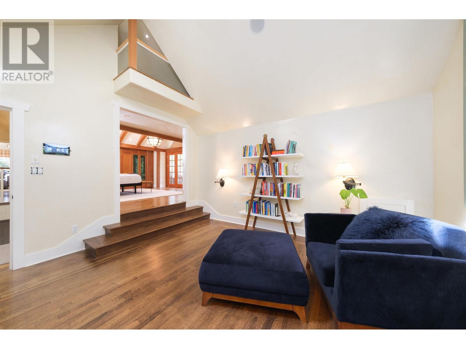 3179 CAPILANO CRESCENT, North Vancouver