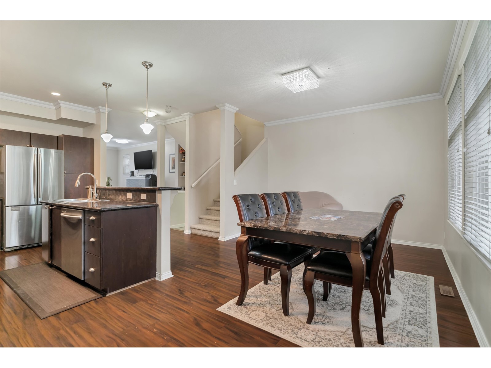 Photo 8 of 20 7518 138 Street, Surrey BC
