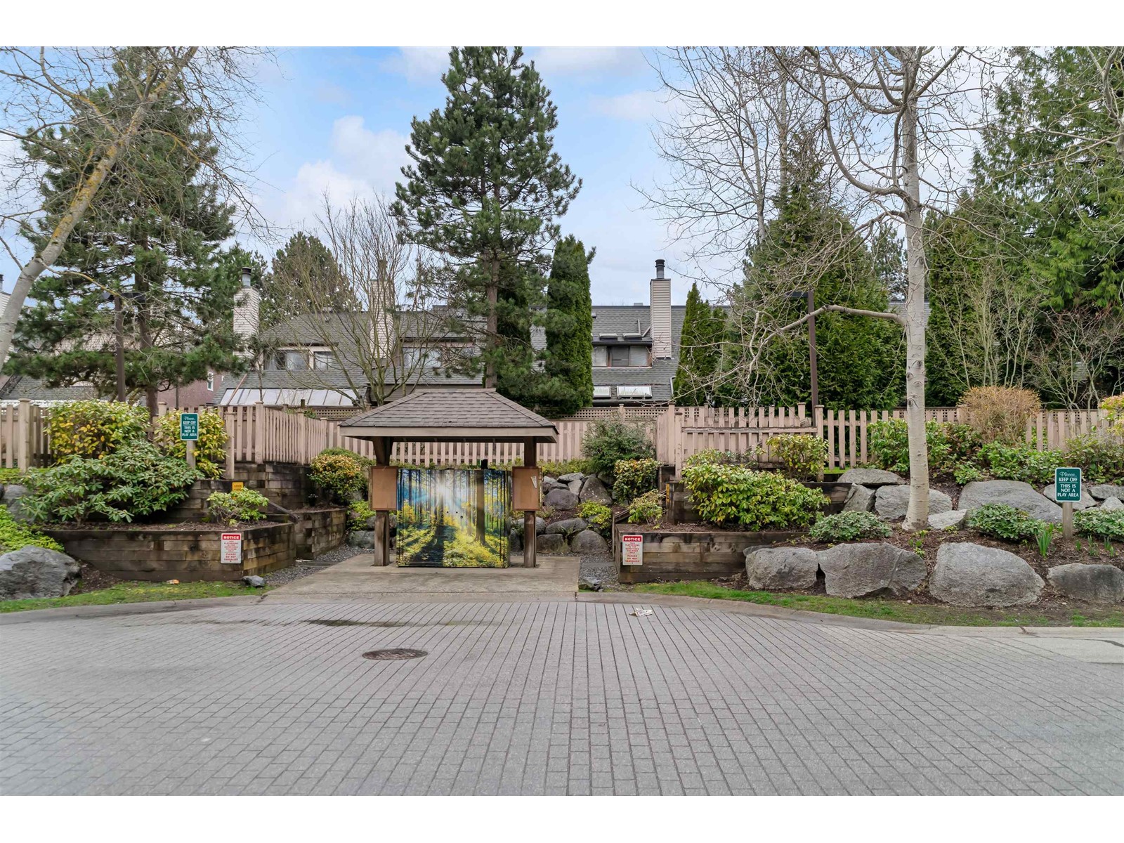 Photo 25 of 20 7518 138 Street, Surrey BC