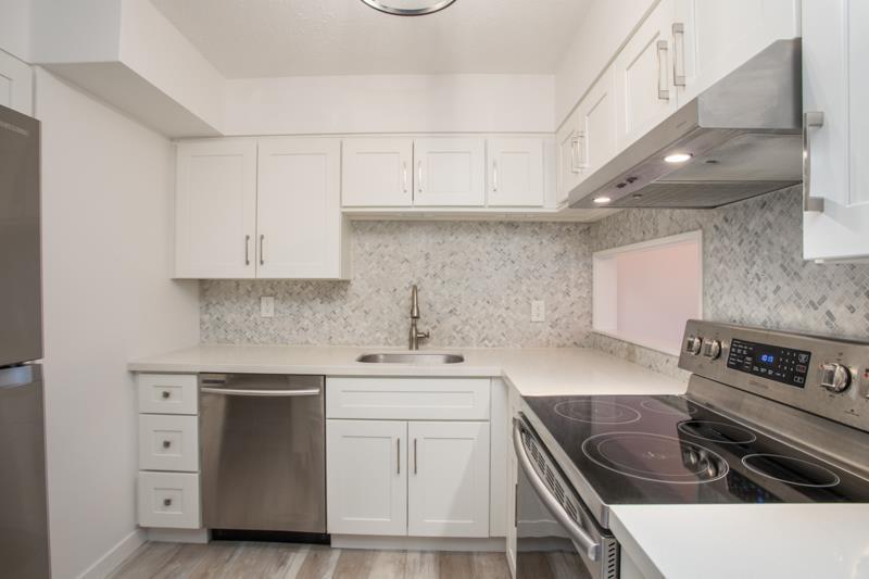 107 14881 MARINE DRIVE, White Rock real estate listing R2986722