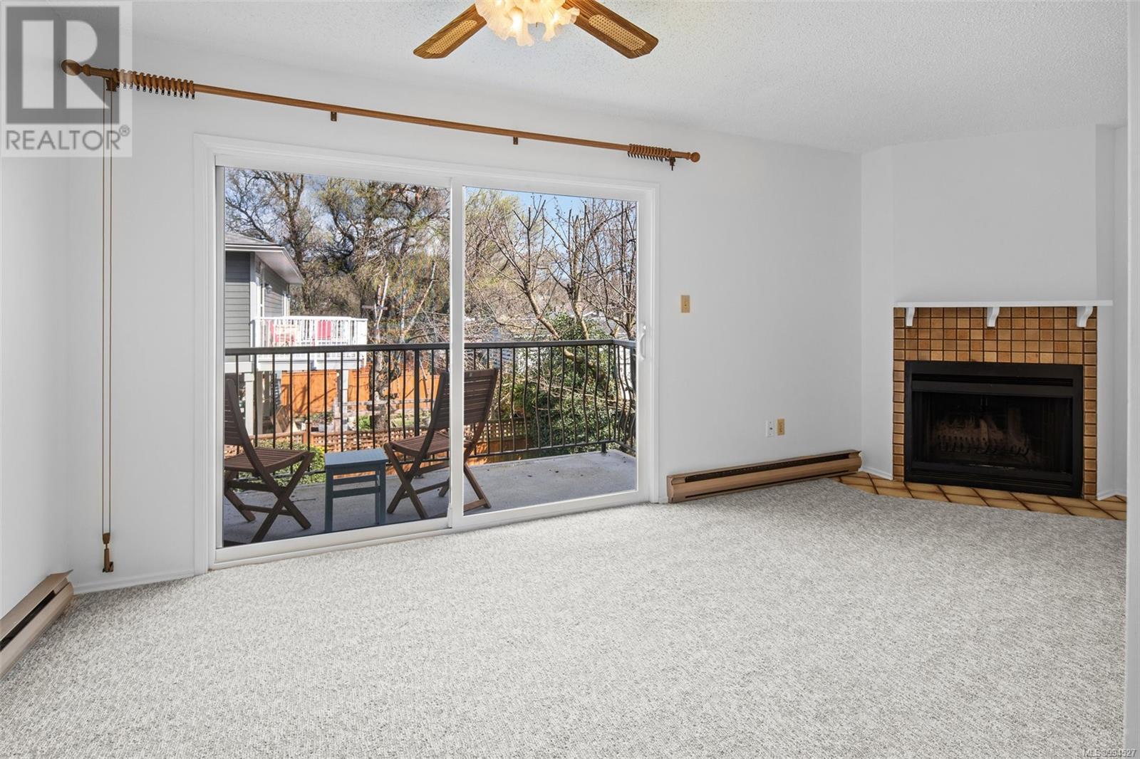10 1040 Trunk Rd, Duncan