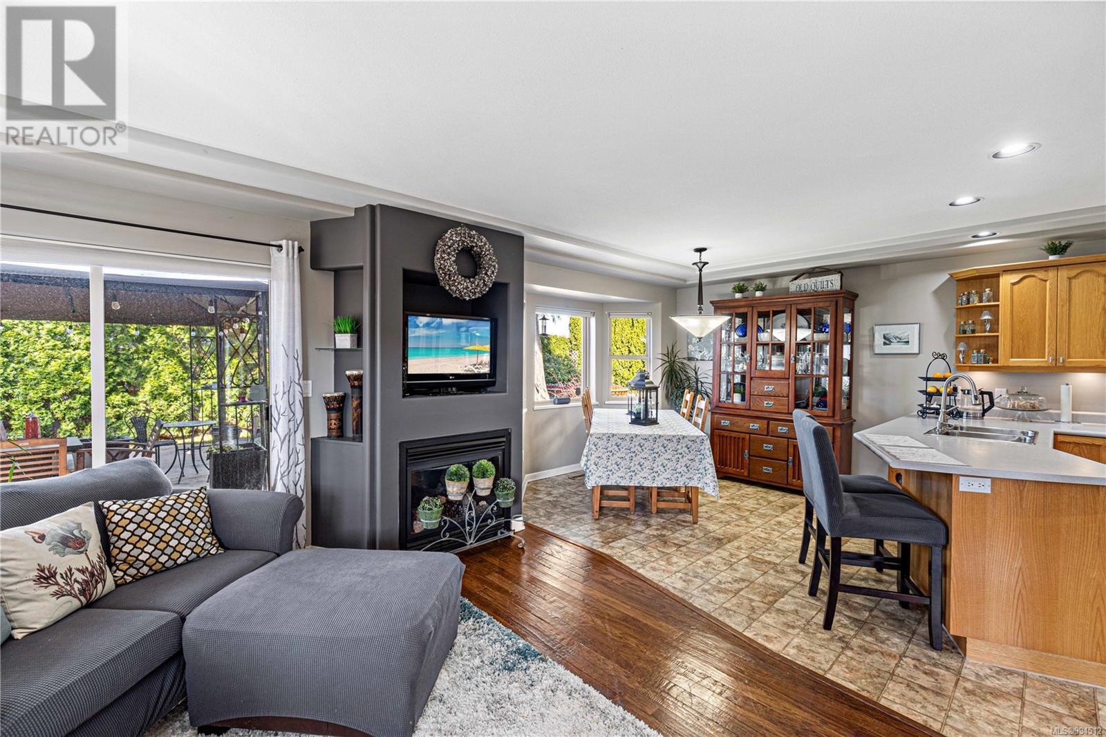 675 Lowry's Rd, Parksville