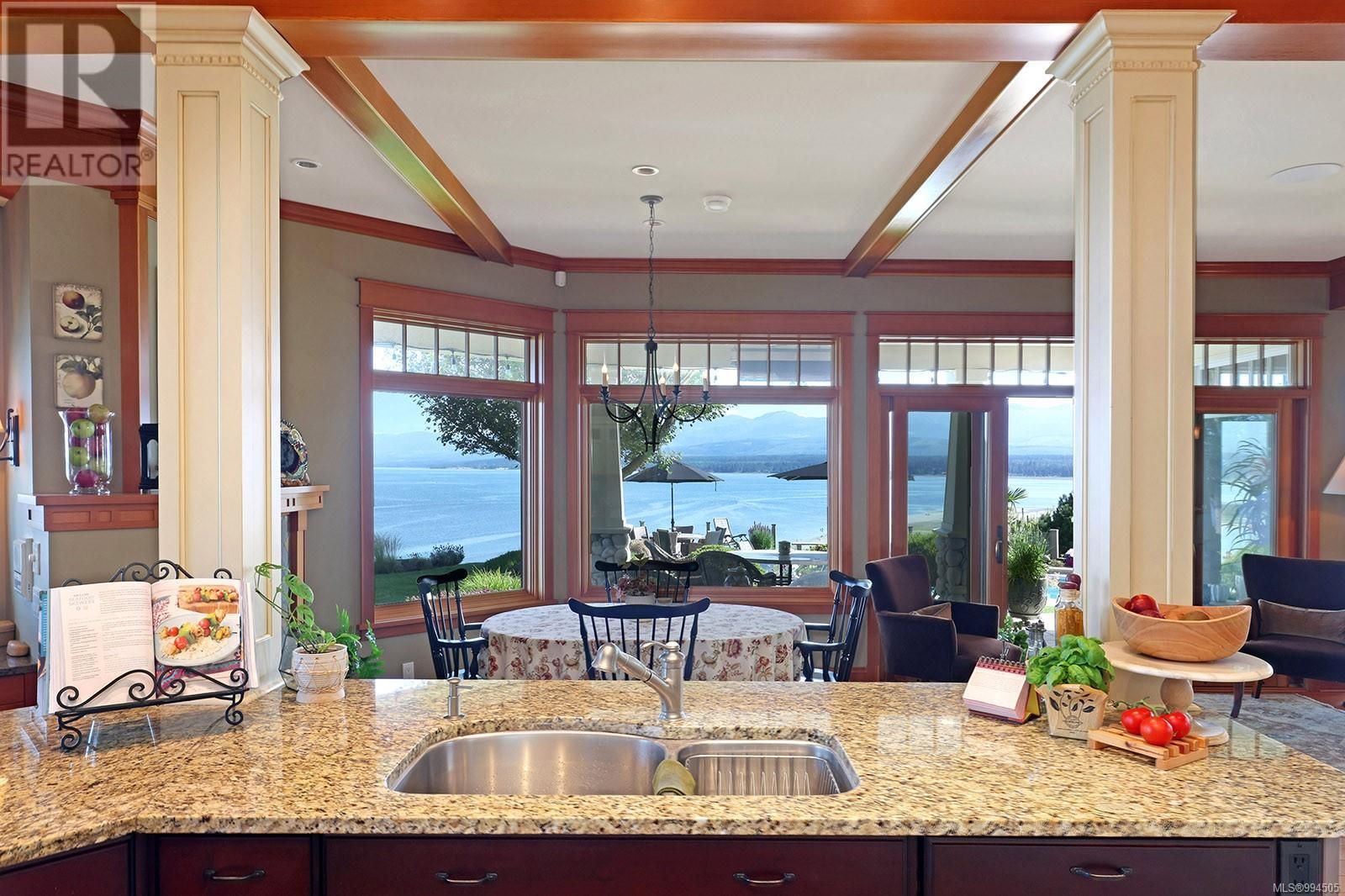 1133 Yates Rd, Comox