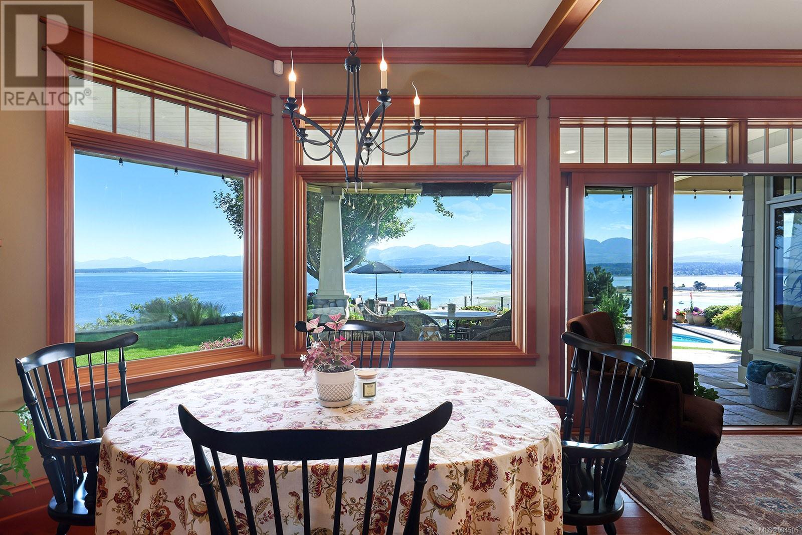 1133 Yates Rd, Comox