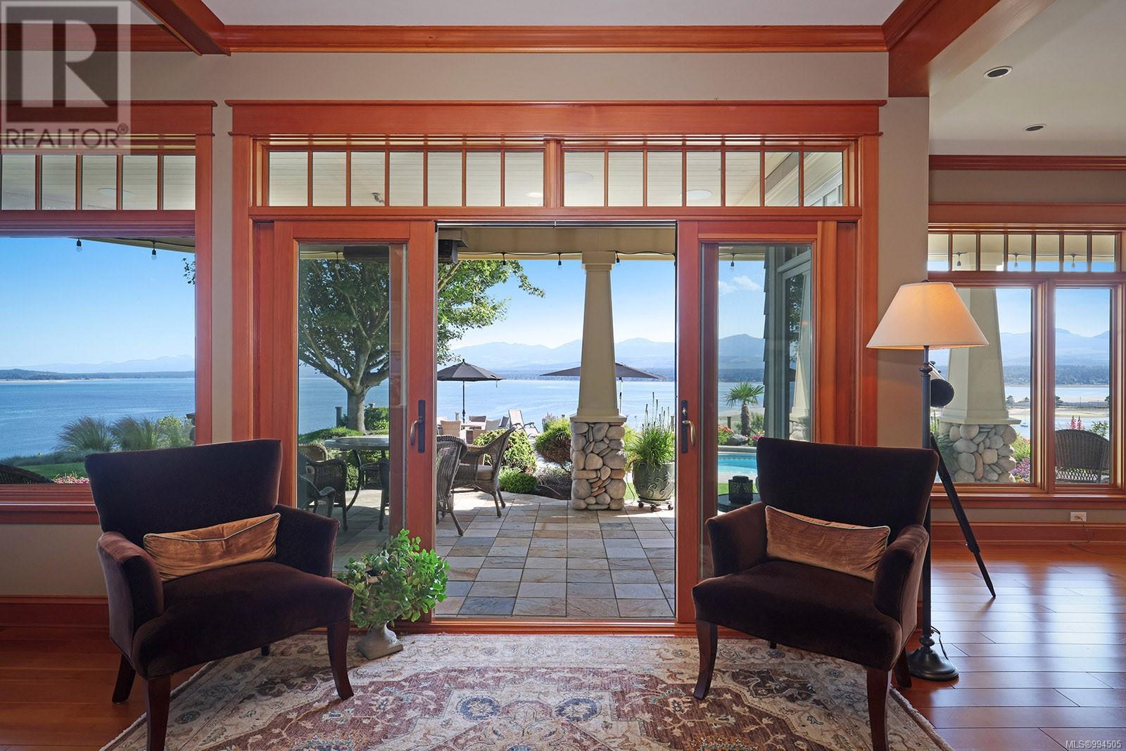 1133 Yates Rd, Comox