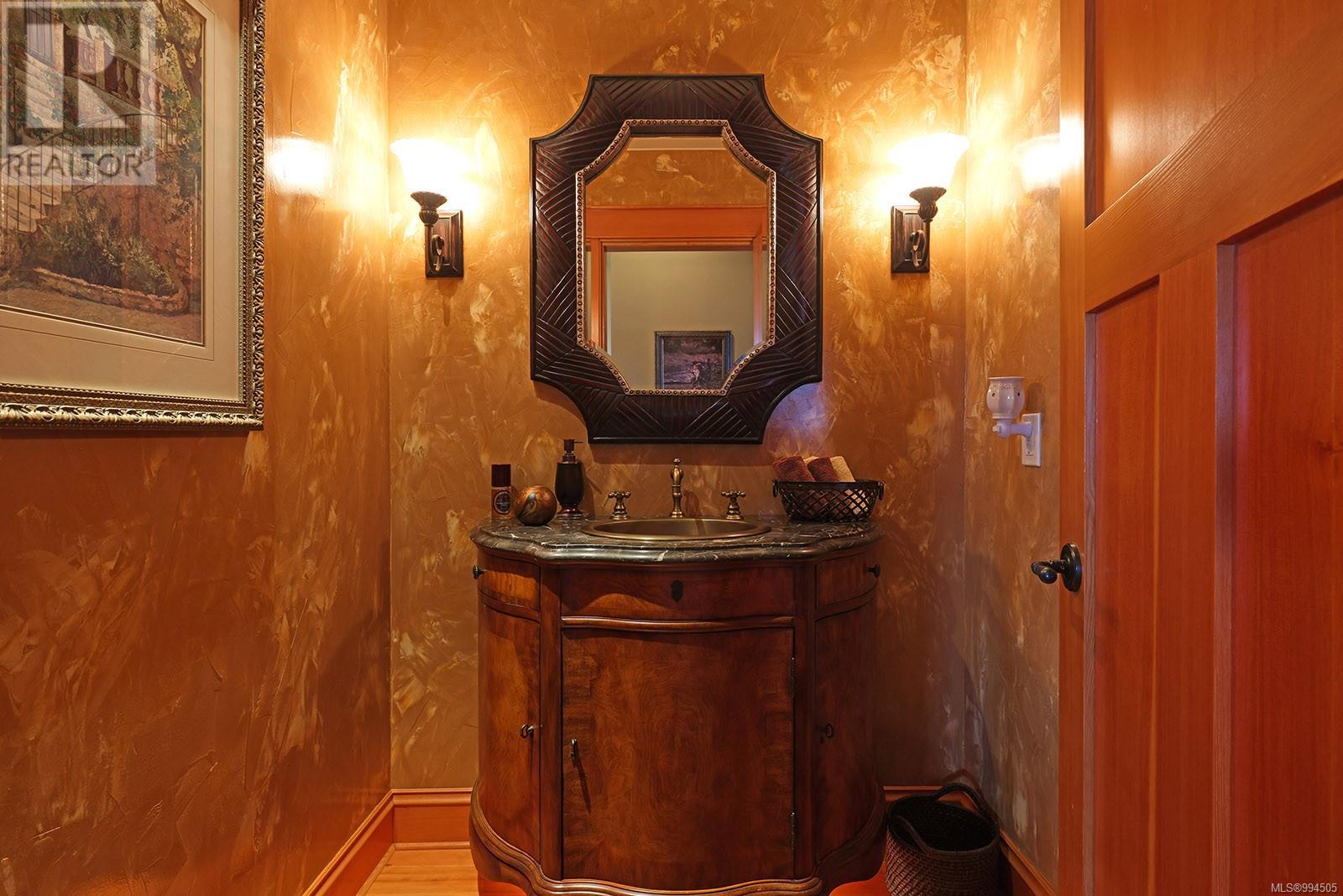 1133 Yates Rd, Comox