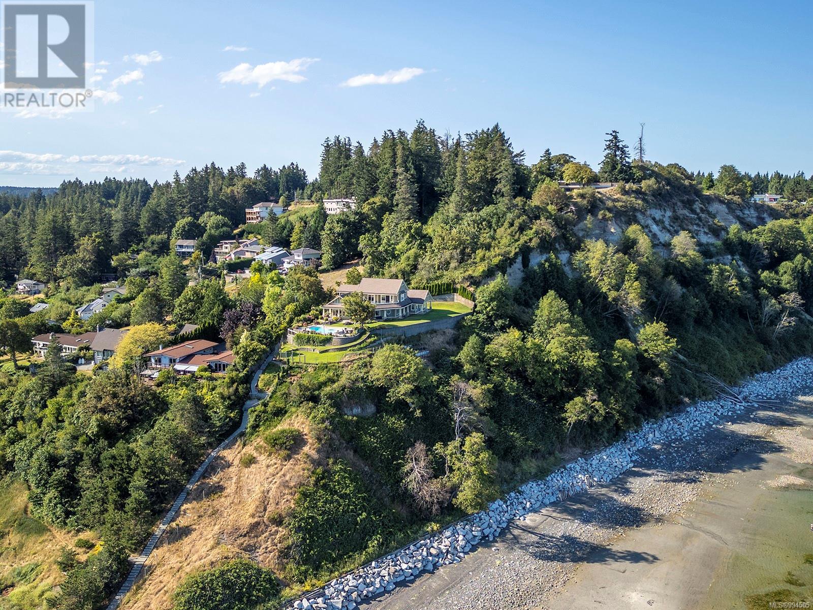 1133 Yates Rd, Comox