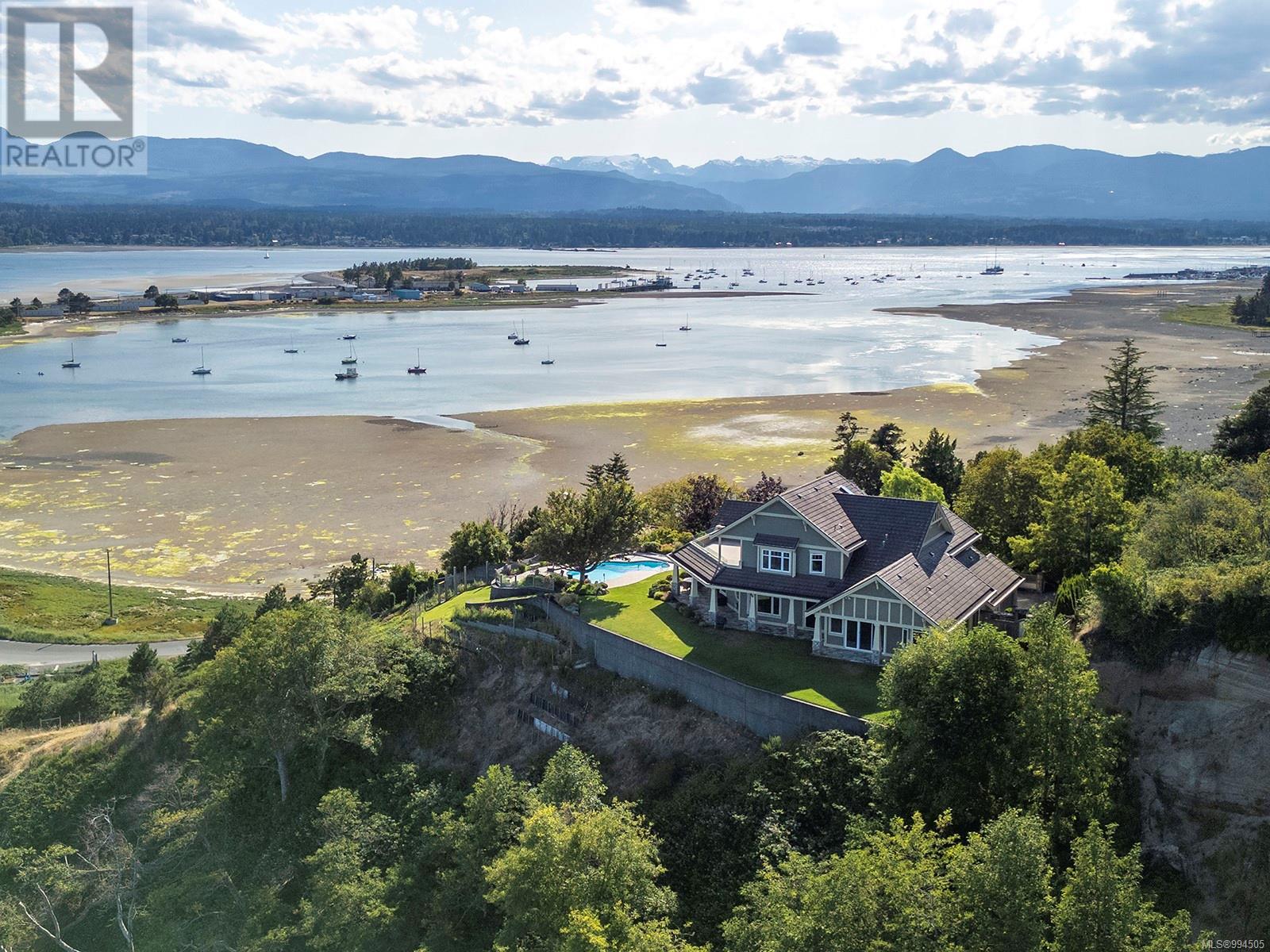 1133 Yates Rd, Comox