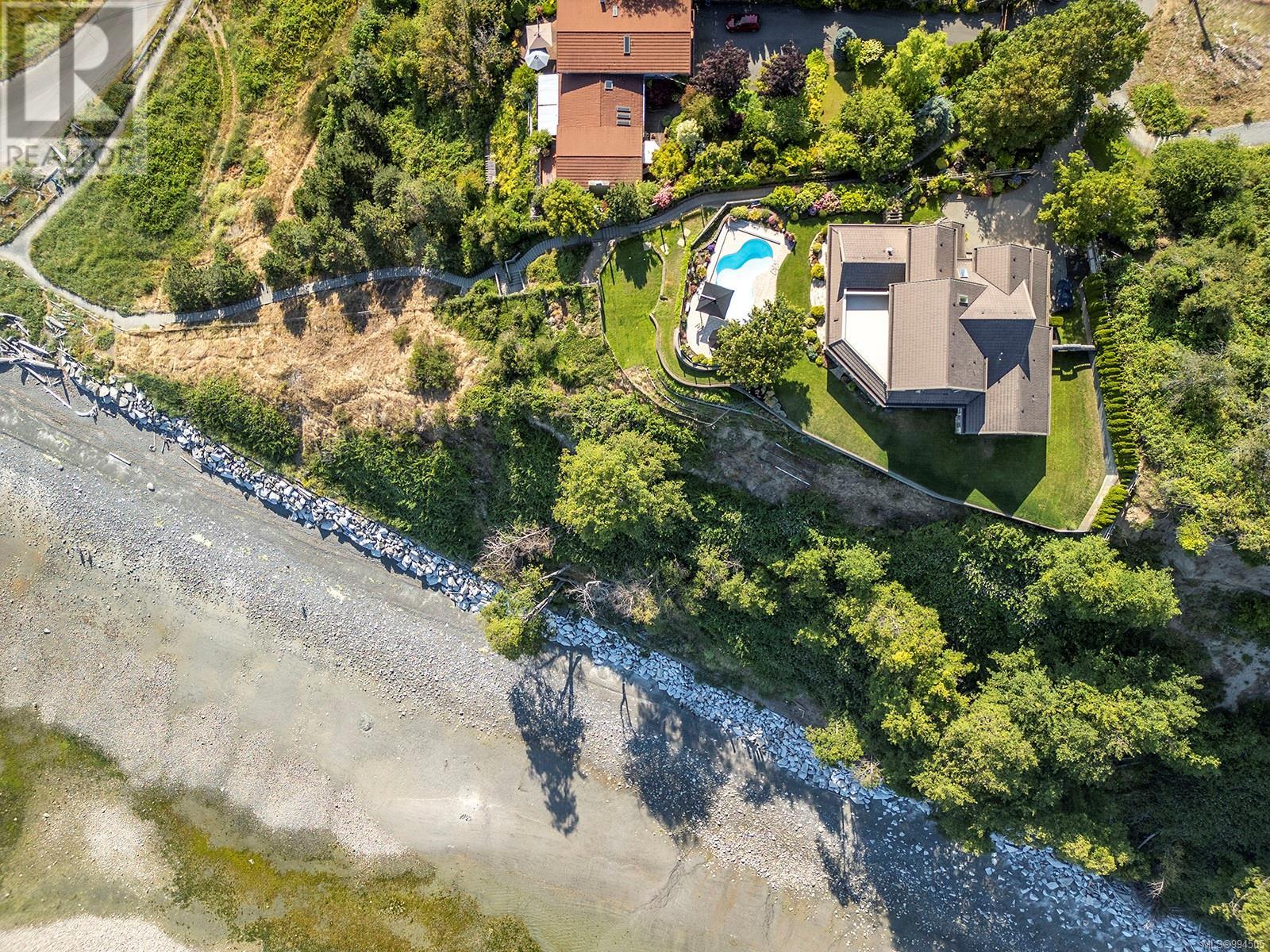 1133 Yates Rd, Comox