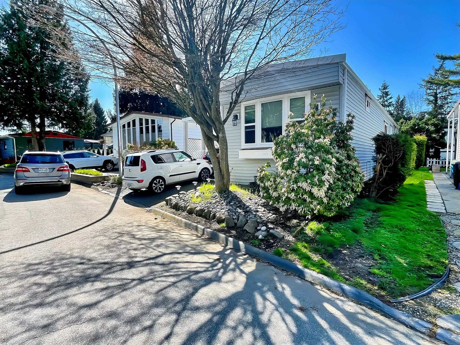 Photo 2 of 282 1840 160 Street, Surrey BC
