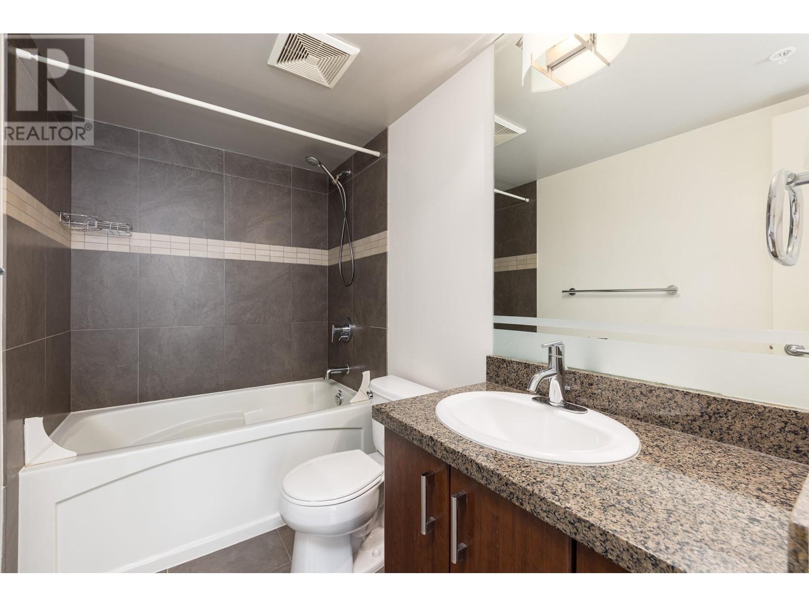 Photo 17 of 702 587 W 7th Avenue, Vancouver BC