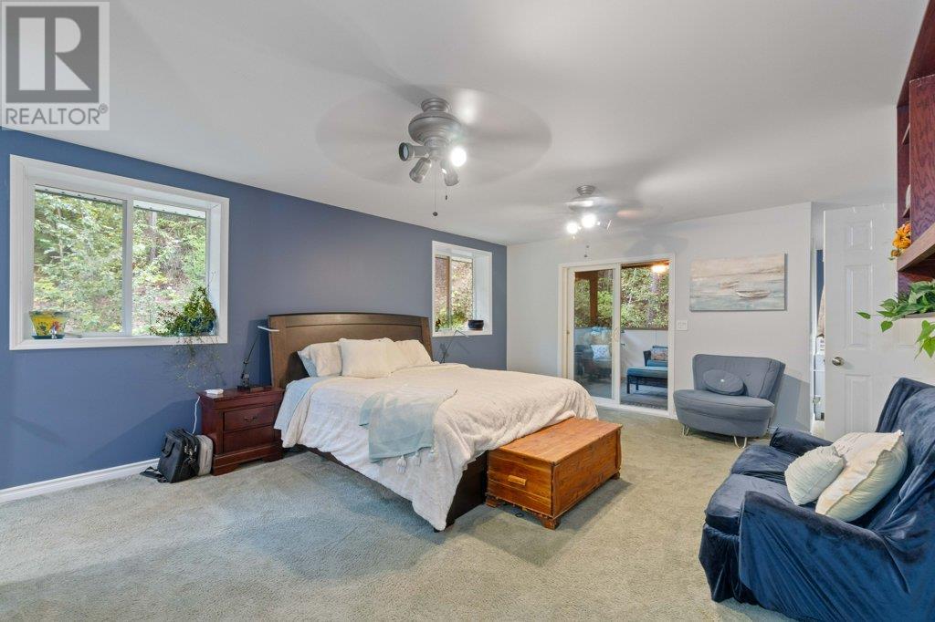 Photo 3 of 9048 Hummingbird Drive, Swansea Point BC