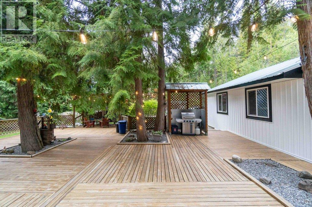 Photo 87 of 9048 Hummingbird Drive, Swansea Point BC