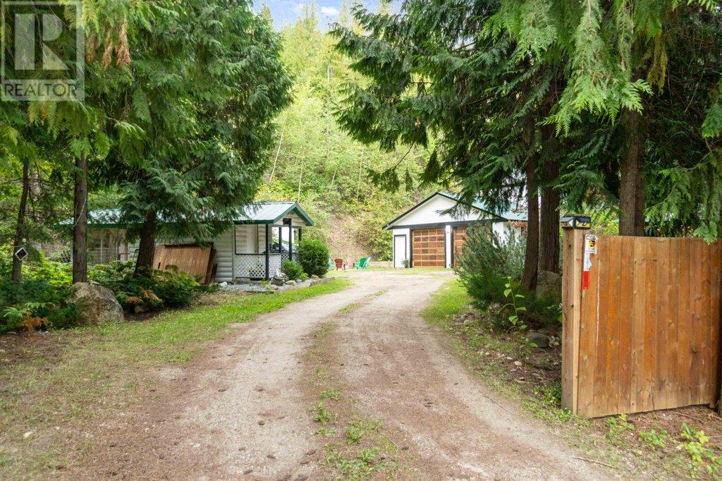 Photo 45 of 9048 Hummingbird Drive, Swansea Point BC