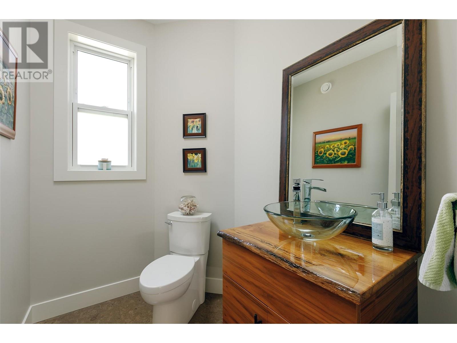 2822 Ourtoland Road, West Kelowna