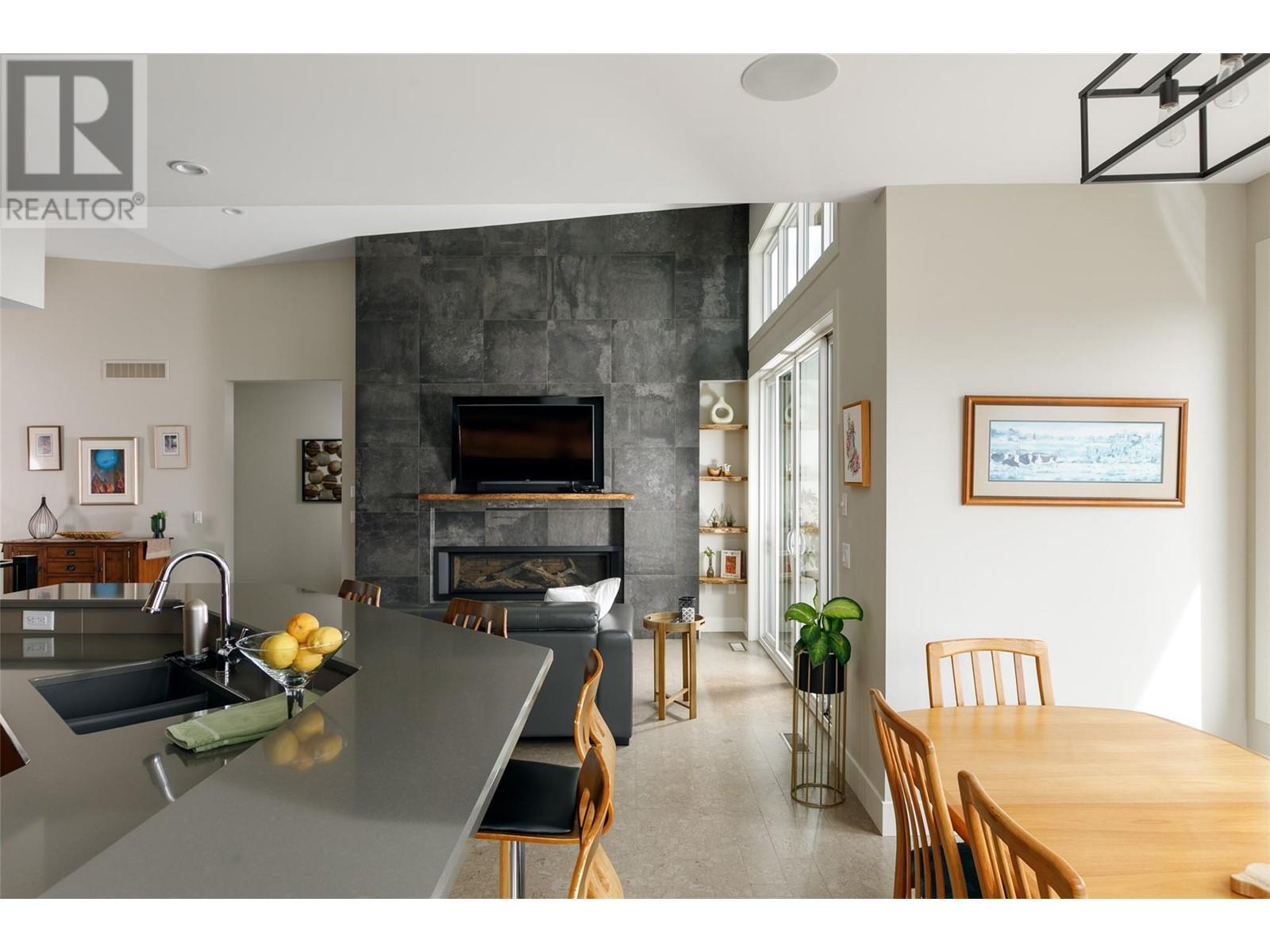  2822 Ourtoland Road, West Kelowna