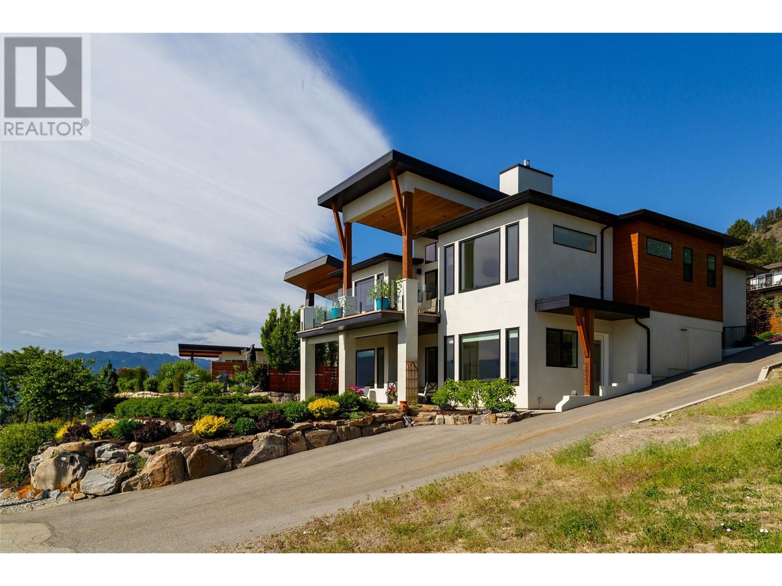  2822 Ourtoland Road, West Kelowna