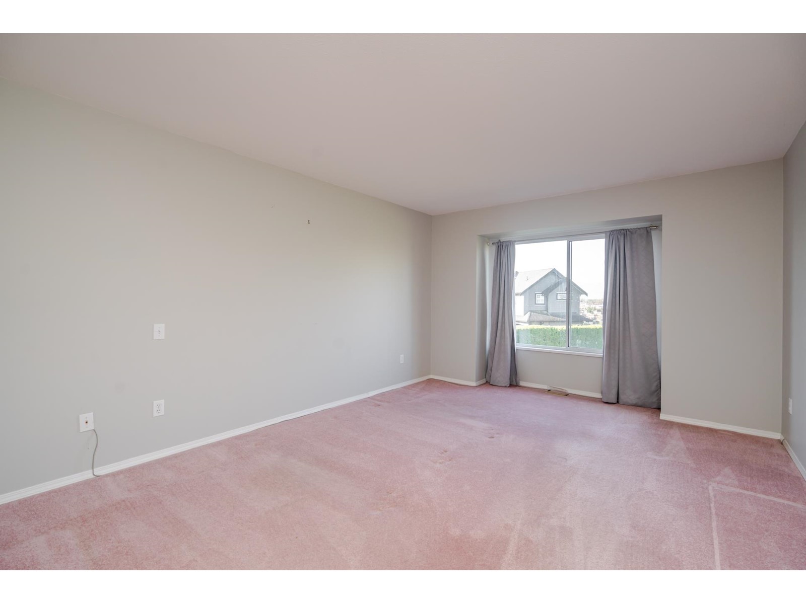 Photo 18 of 28 3293 Firhill Drive, Abbotsford BC