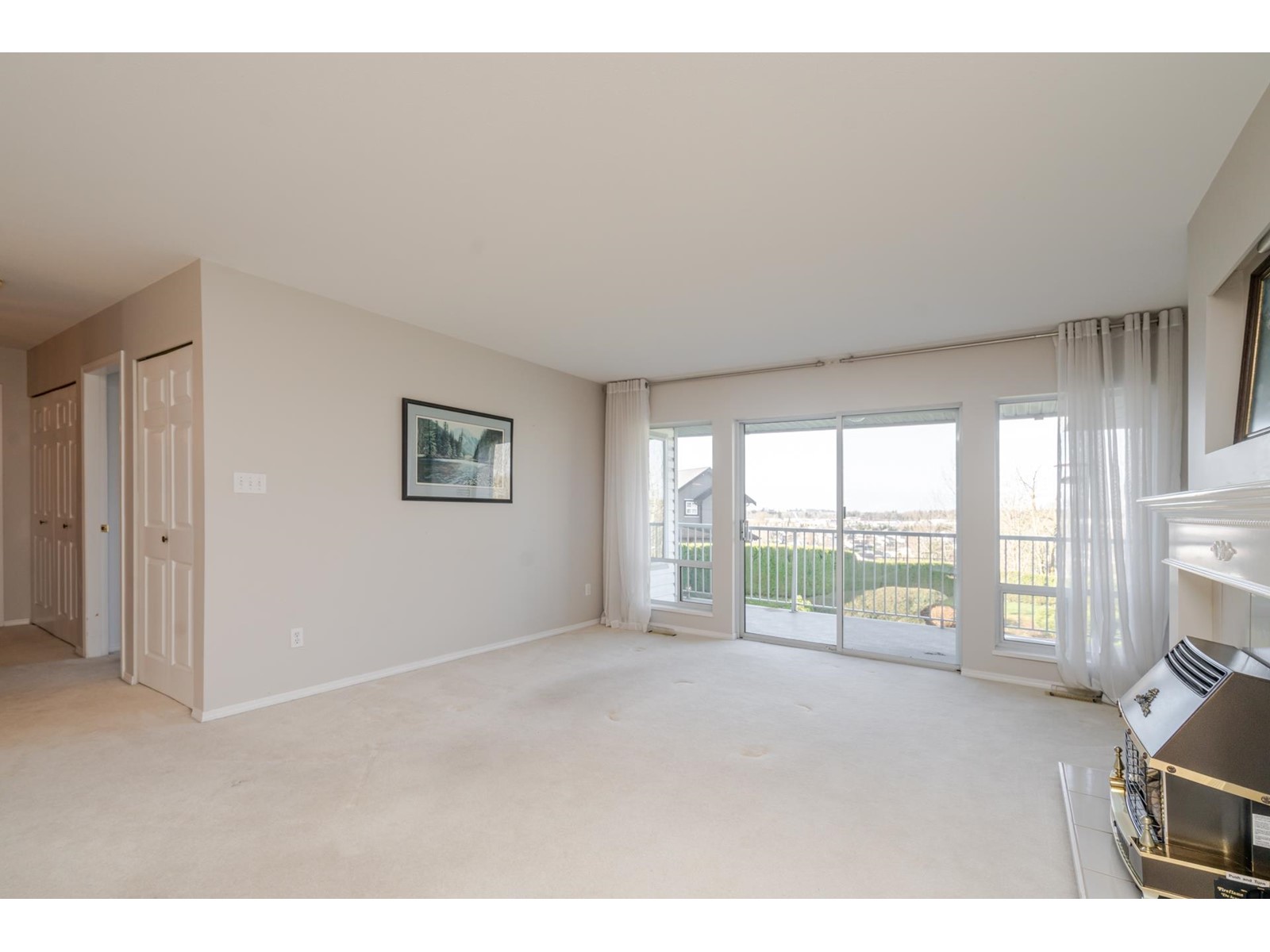 Photo 6 of 28 3293 Firhill Drive, Abbotsford BC