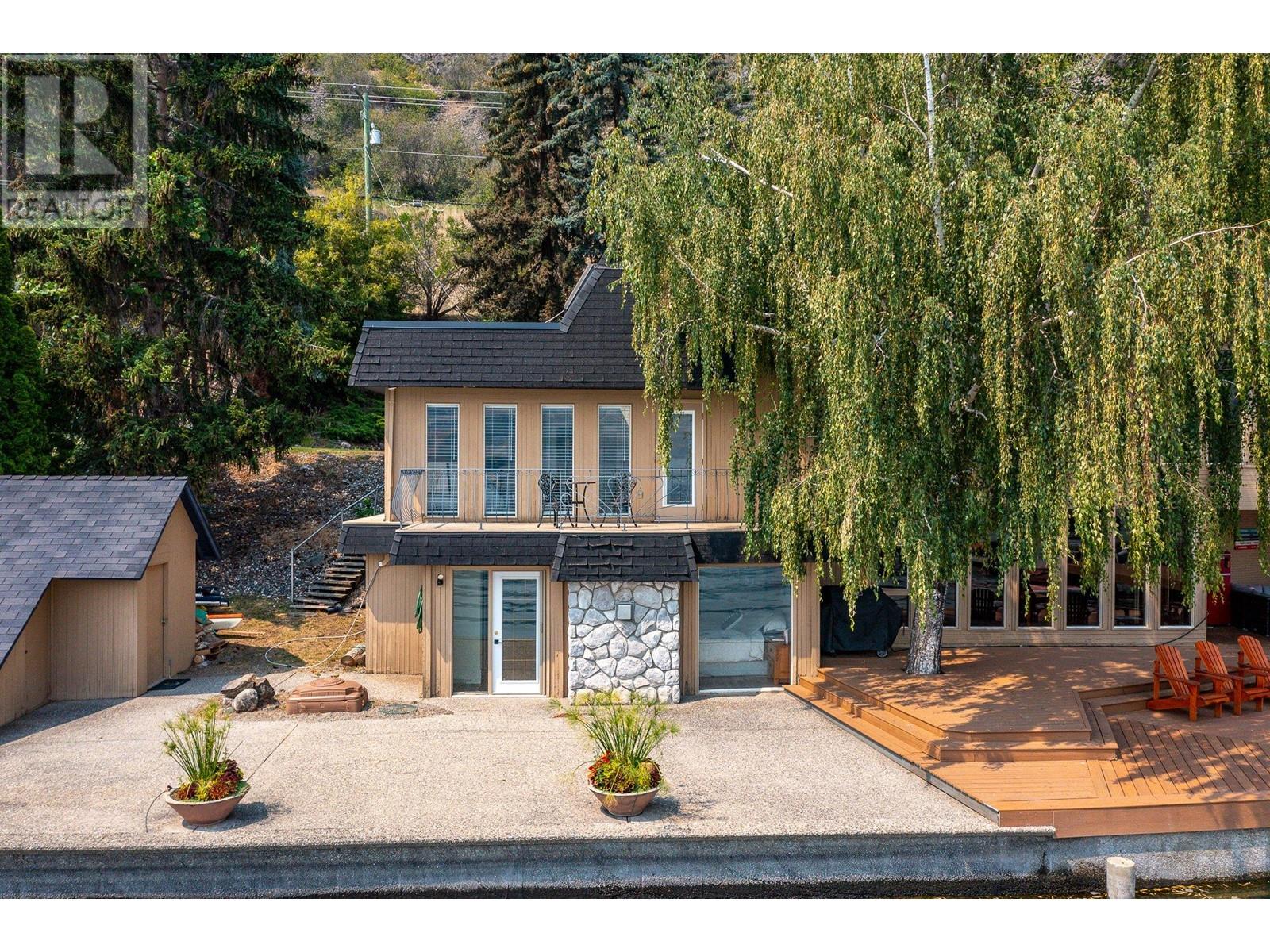  8180 Tronson Road, Vernon