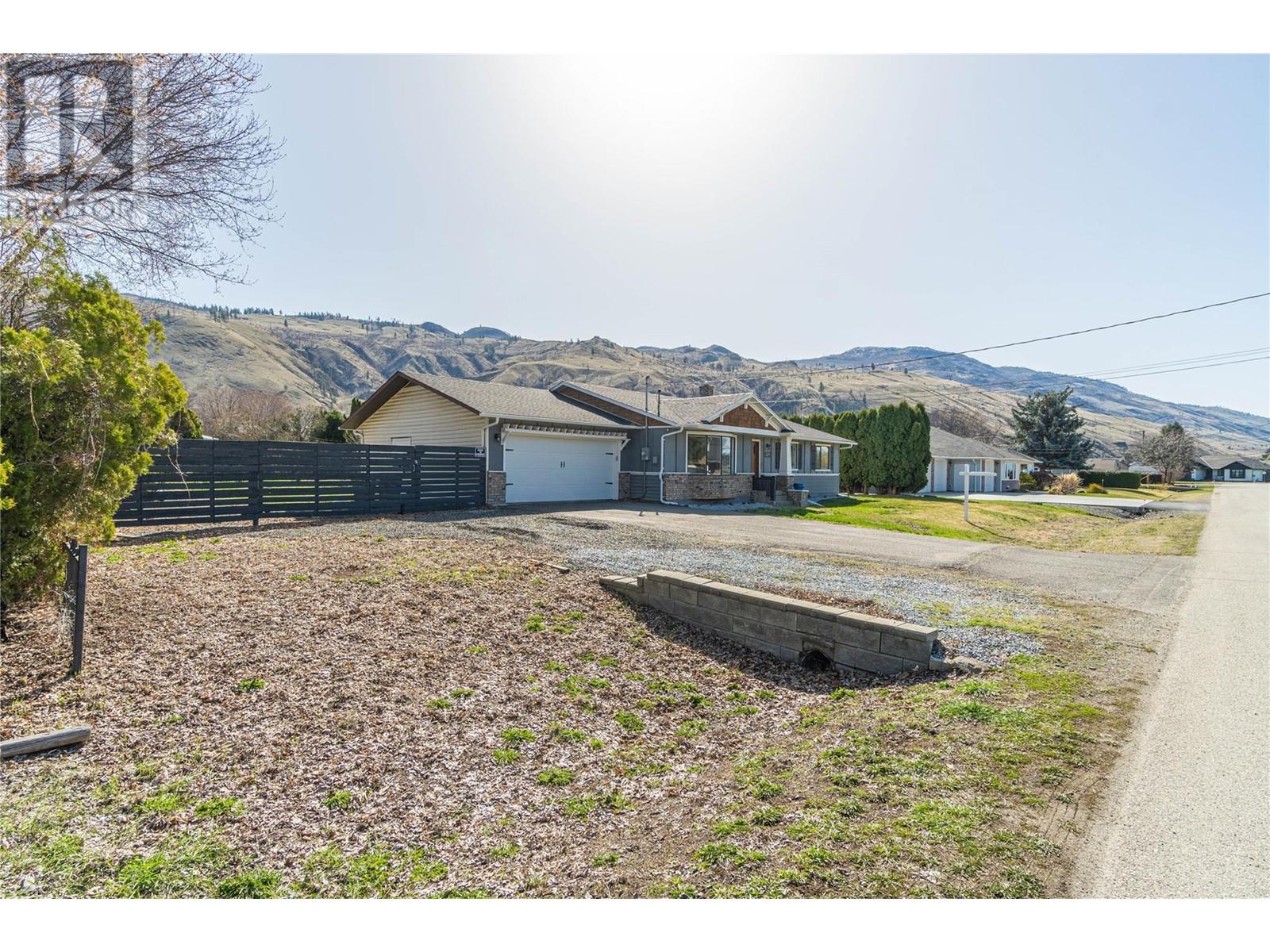 Photo 10 of 4270 Spurraway Road, Kamloops BC