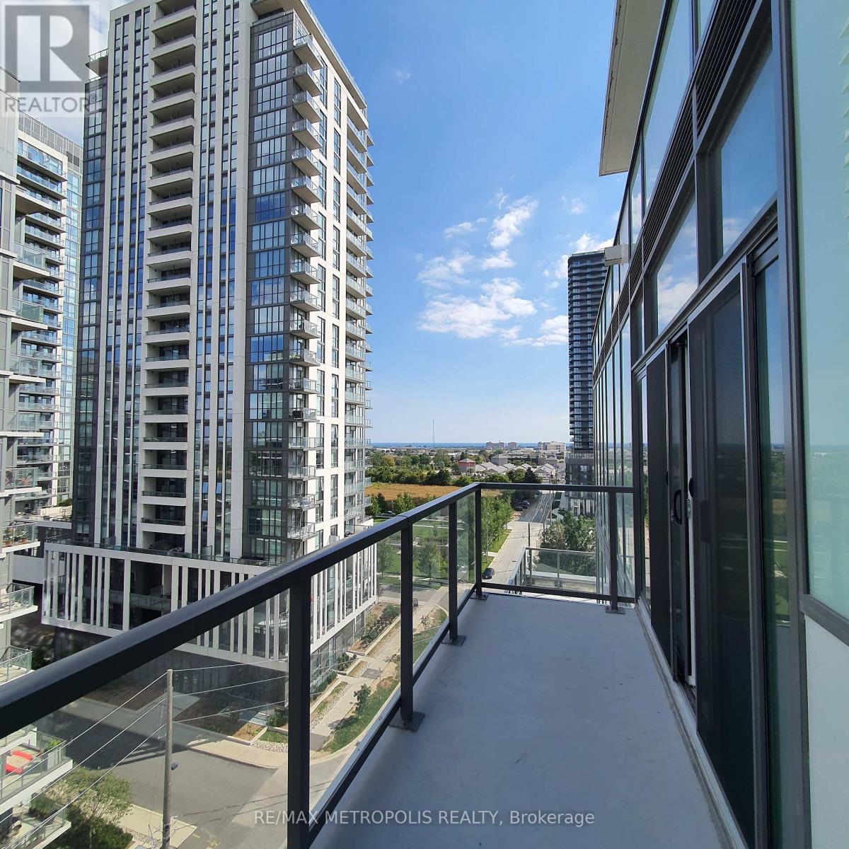 Photo 17 of 807 1195 The Queensway, Toronto ON