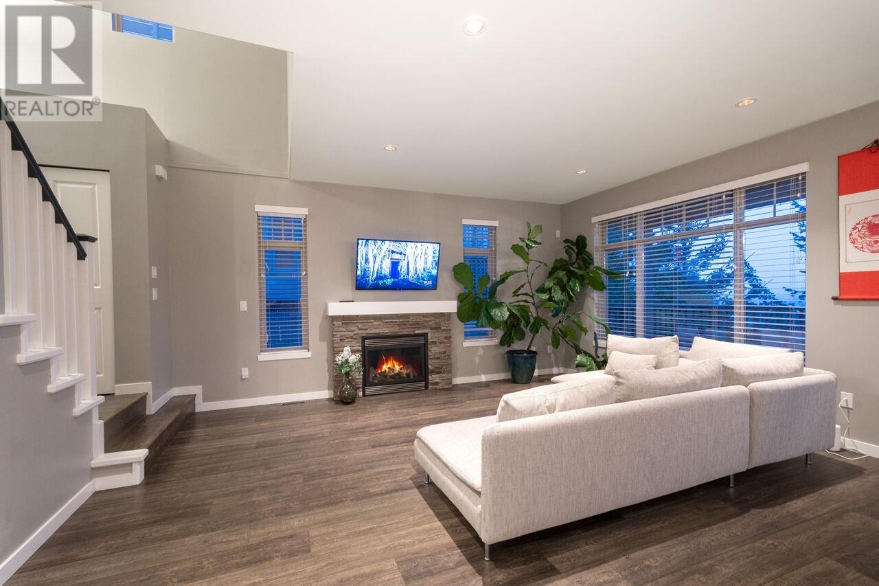 59 55 HAWTHORN DRIVE, Port Moody real estate listing R2987282