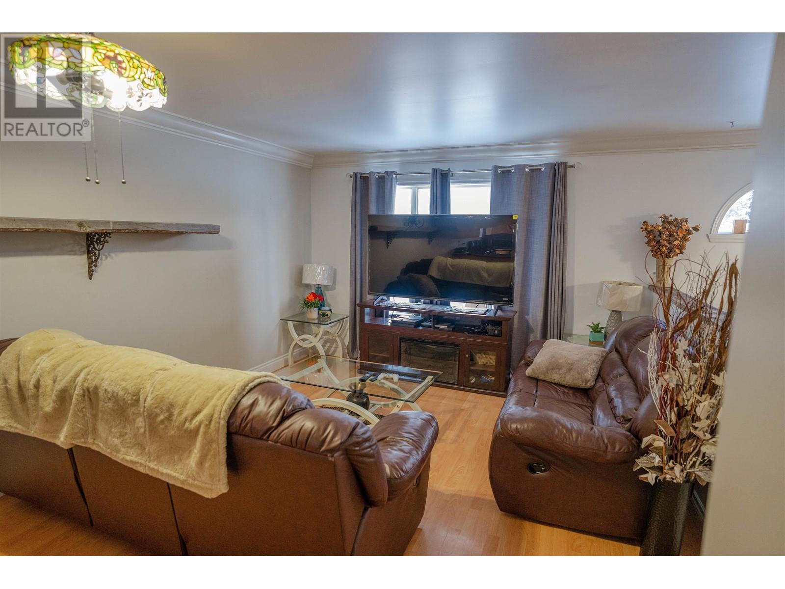 Photo 3 of 8703 8707 89 Avenue, Fort St John BC