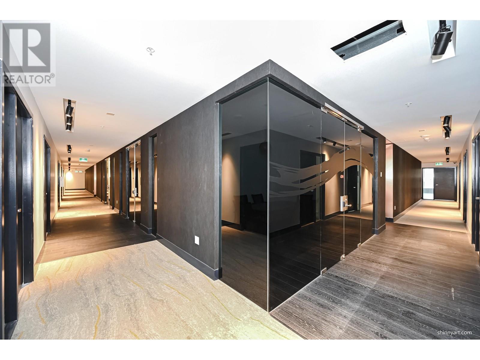 Photo 22 of 404 6378 Silver Avenue, Burnaby BC