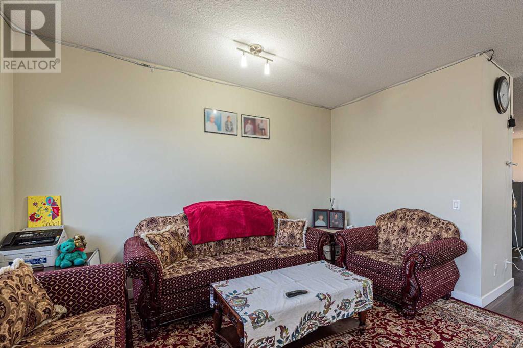 Single Family House for Sale in   Taralake Way NE Taradale Calgary 