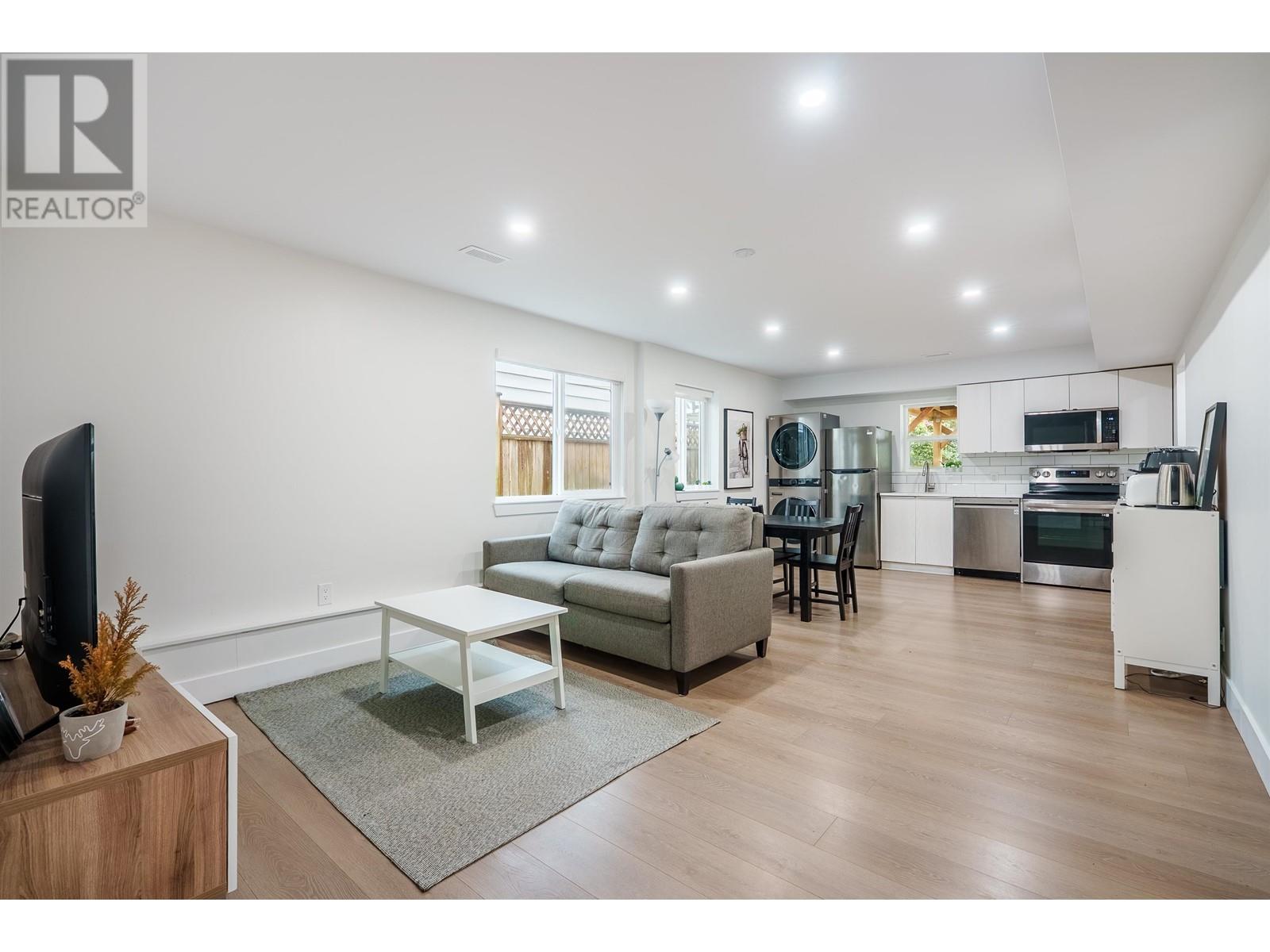 757 E 18TH STREET, North Vancouver