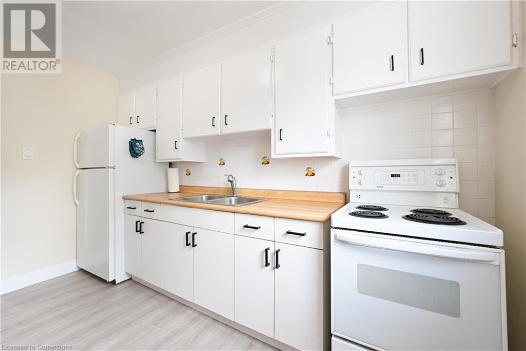 Photo 16 of 2418 New Street Unit 11, Burlington ON