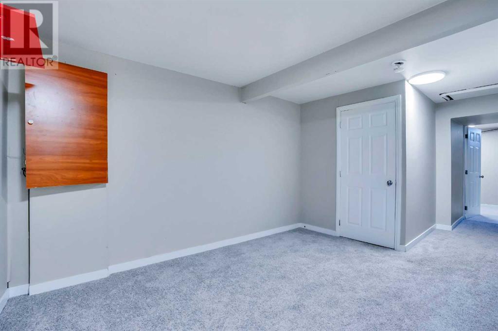 Single Family House for Sale in  Saddlebrook Point NE Saddle Ridge Calgary 