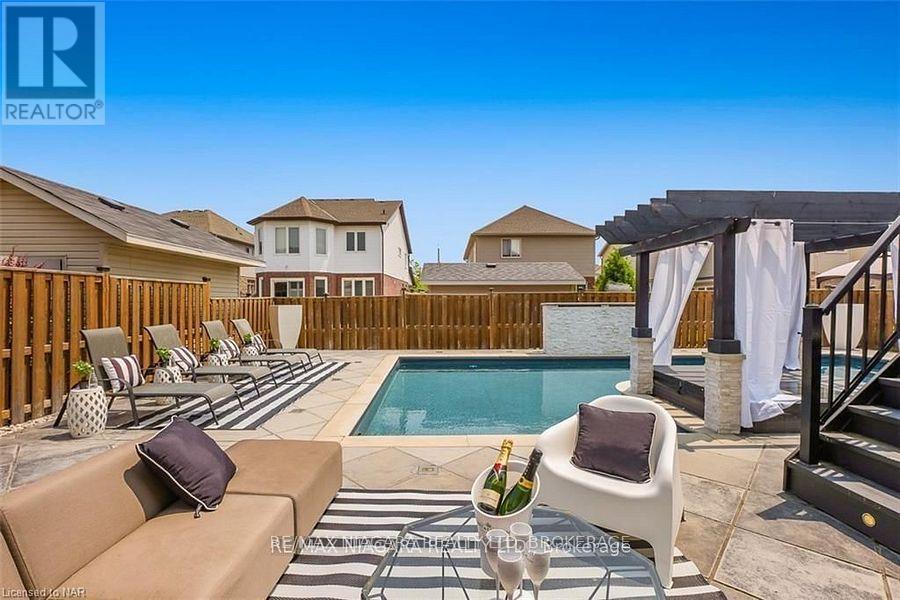 Photo 36 of 6618 Flora Court, Niagara Falls ON