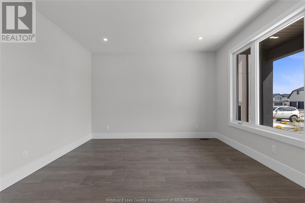Photo 12 of 78 Noble Court, Amherstburg ON