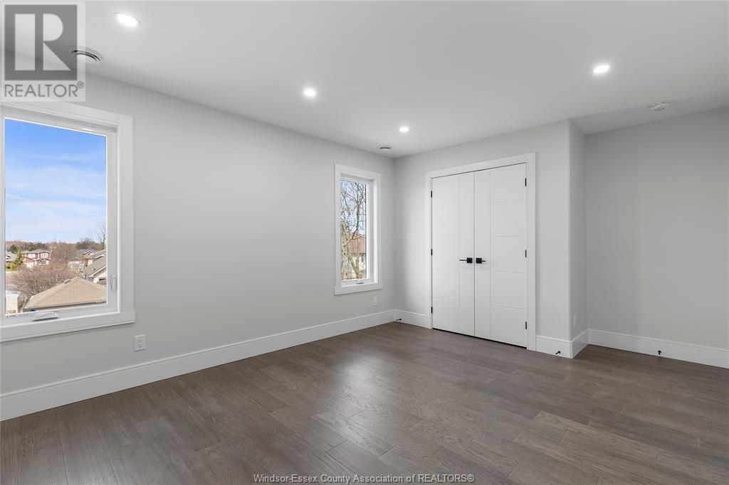 Photo 24 of 78 Noble Court, Amherstburg ON