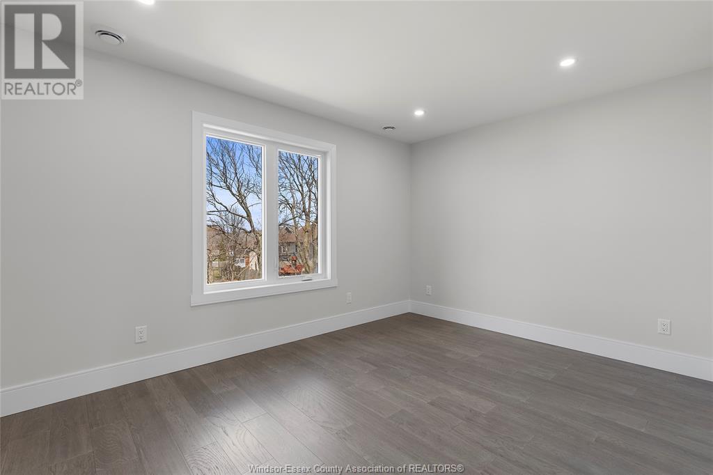 Photo 25 of 78 Noble Court, Amherstburg ON