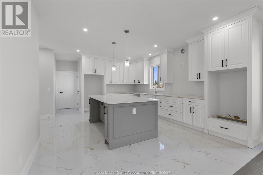 Photo 8 of 78 Noble Court, Amherstburg ON