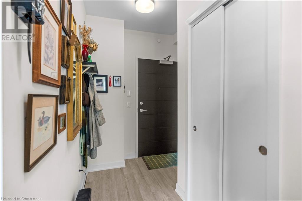 Photo 3 of 212 King William Street E Unit 415, Hamilton ON